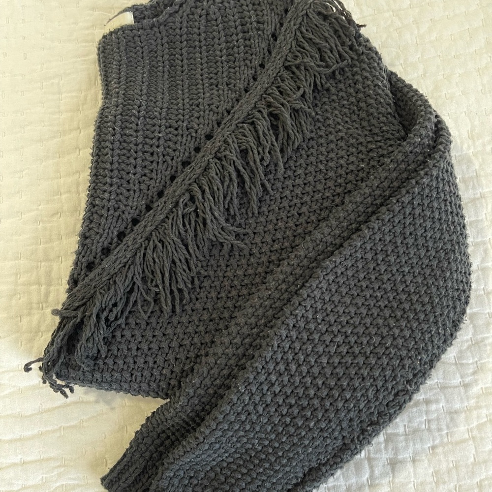 Sweater - Picture 2 of 3